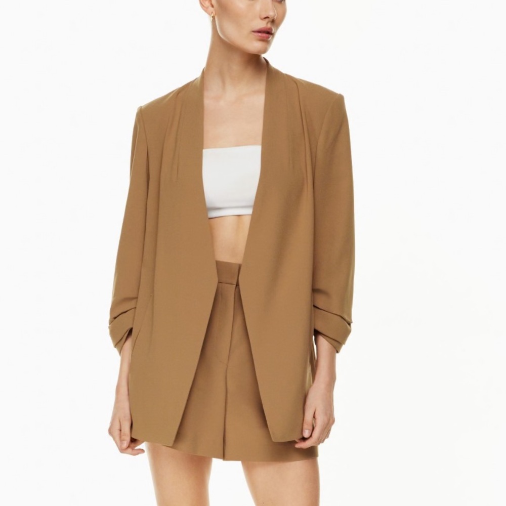 Aritzia | Cropped Power Blazer